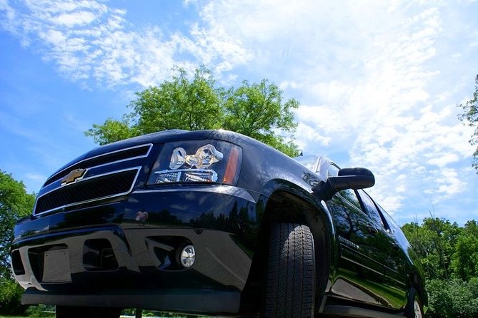 O'Hare Airport Transfer to Chicago, Curbside - Luxury SUV - Why $160 can be good value for six people