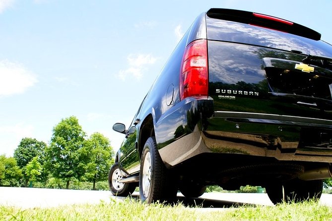 O'Hare Airport Transfer to Chicago, Curbside - Luxury SUV - What the private SUV ride is like