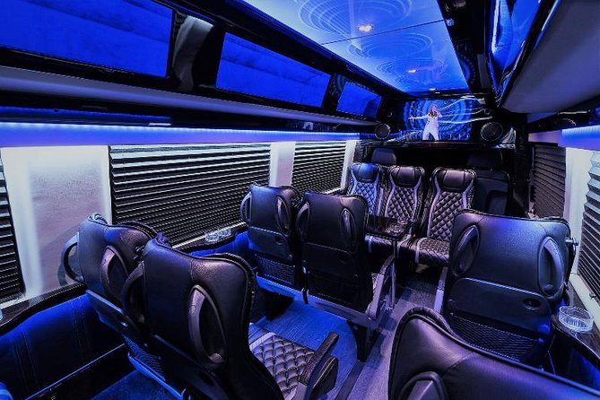 Private Chicagoland One-Way Transfer by Mercedes Sprinter - What this Chicago airport transfer actually provides