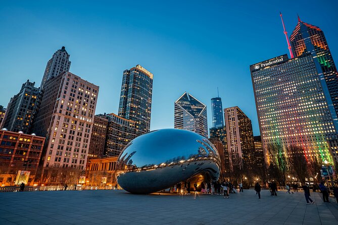 Self-Guided Chicago Loop Tour Explore the City at Your Own Pace - The Chicago Cultural Center and public art nearby