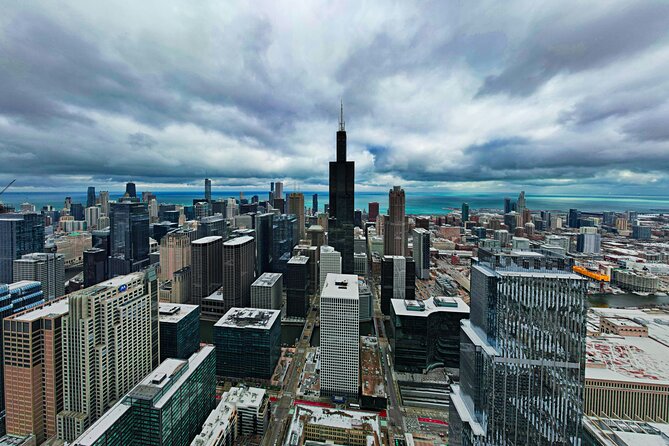 Self-Guided Chicago Loop Tour Explore the City at Your Own Pace - Millennium Park, from Crown Fountain to the Pritzker Pavilion