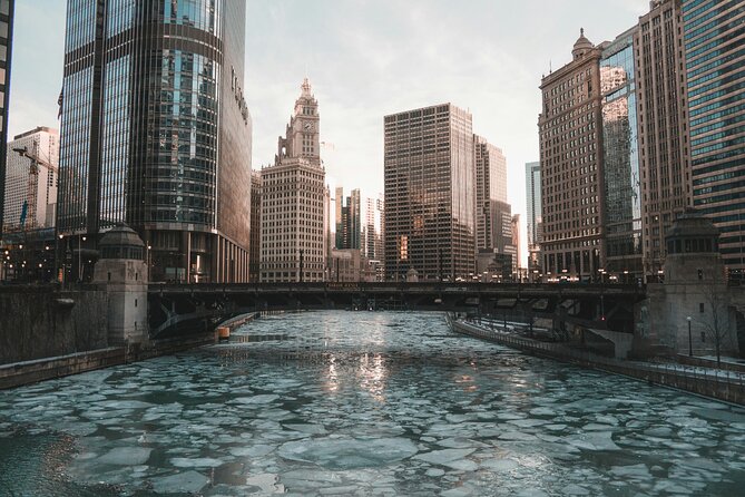 Self-Guided Chicago Loop Tour Explore the City at Your Own Pace - The Picasso, the Rookery, and Chicago’s early skyscrapers