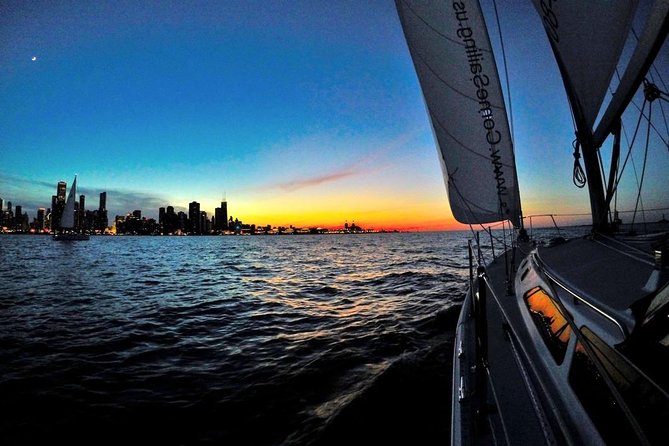 Serene Private Sunset Sail on Lake Michigan - Navy Pier, Chicago - A sunset view of Chicago you cannot get from land