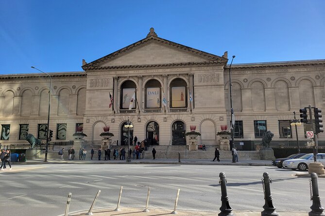 Skip-the-line: Art Institute of Chicago Guided Tour - Hopper, Albright, and Wood show an American side