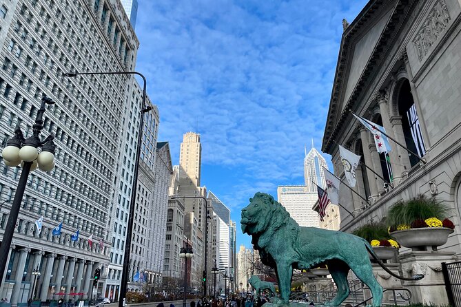Skip the Line Art Institute of Chicago Tour Semi-Private 8ppl Max - Small group does not mean private