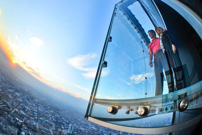 Skydeck Chicago: Pie in the Sky VIP Dinner at Willis Tower - Your table, the views, and the glass Ledge