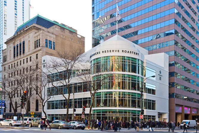 Small Group History And Architecture Walking Tour of Chicago - A quick look at the InterContinental Chicago