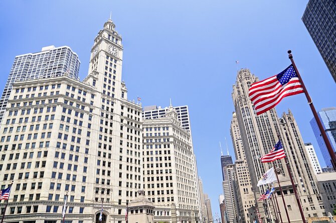 Small Group History And Architecture Walking Tour of Chicago - Coffee, snacks, and the five-story Roastery