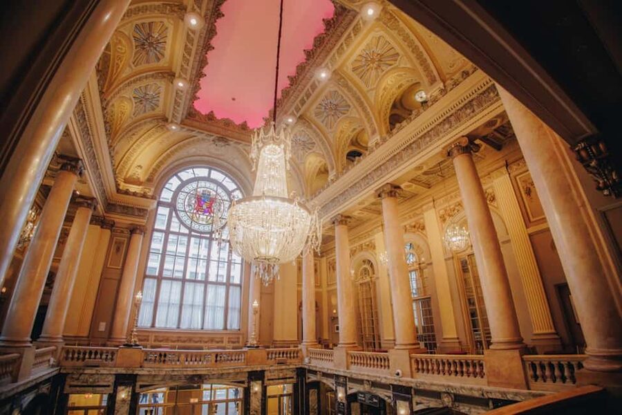 The Chicago Theatre Tour Experience - Painted murals and the grand auditorium