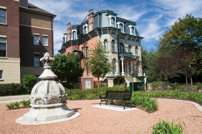 The Devil in the White City: A Haunting History Tour - Prairie Avenue and Chicago before the fair
