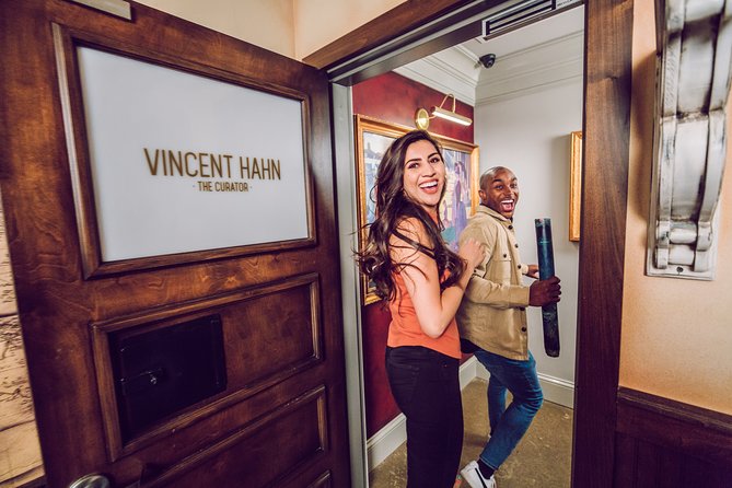 The Escape Game Chicago: Epic 60-Minute Adventures in River North - Arriving at 42 East Ontario Street