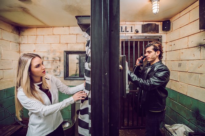 The Escape Game Chicago: Epic 60-Minute Adventures in River North - Families, couples, and first-time players