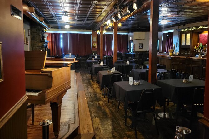Vito's Vault Chicago finest dinner theatre speakeasy - Timing matters more than you might expect