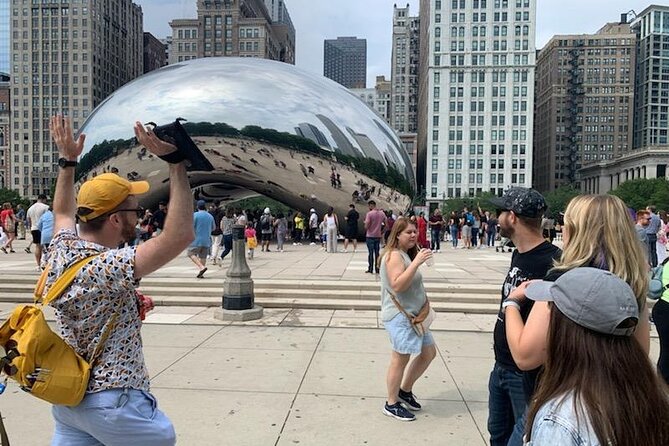 Walkin' with Colin: Chicago History-Mystery-Comedy-Tragedy Tour - Calder and Mies bring modern art into the route
