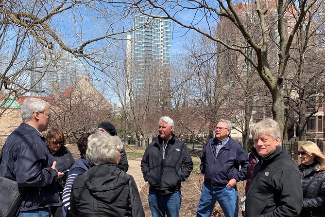 Walking Tour: Chicago's Prairie Ave Dist. - Street of the Elite - Returning to the Loop and the Palmer House finale