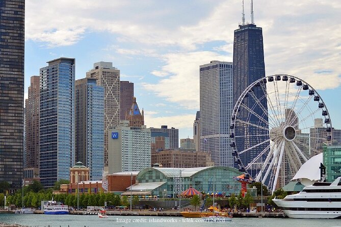 Welcome to Chicago: Private Half-Day Tour with 360 Observation Deck - Starbucks Reserve and the Magnificent Mile